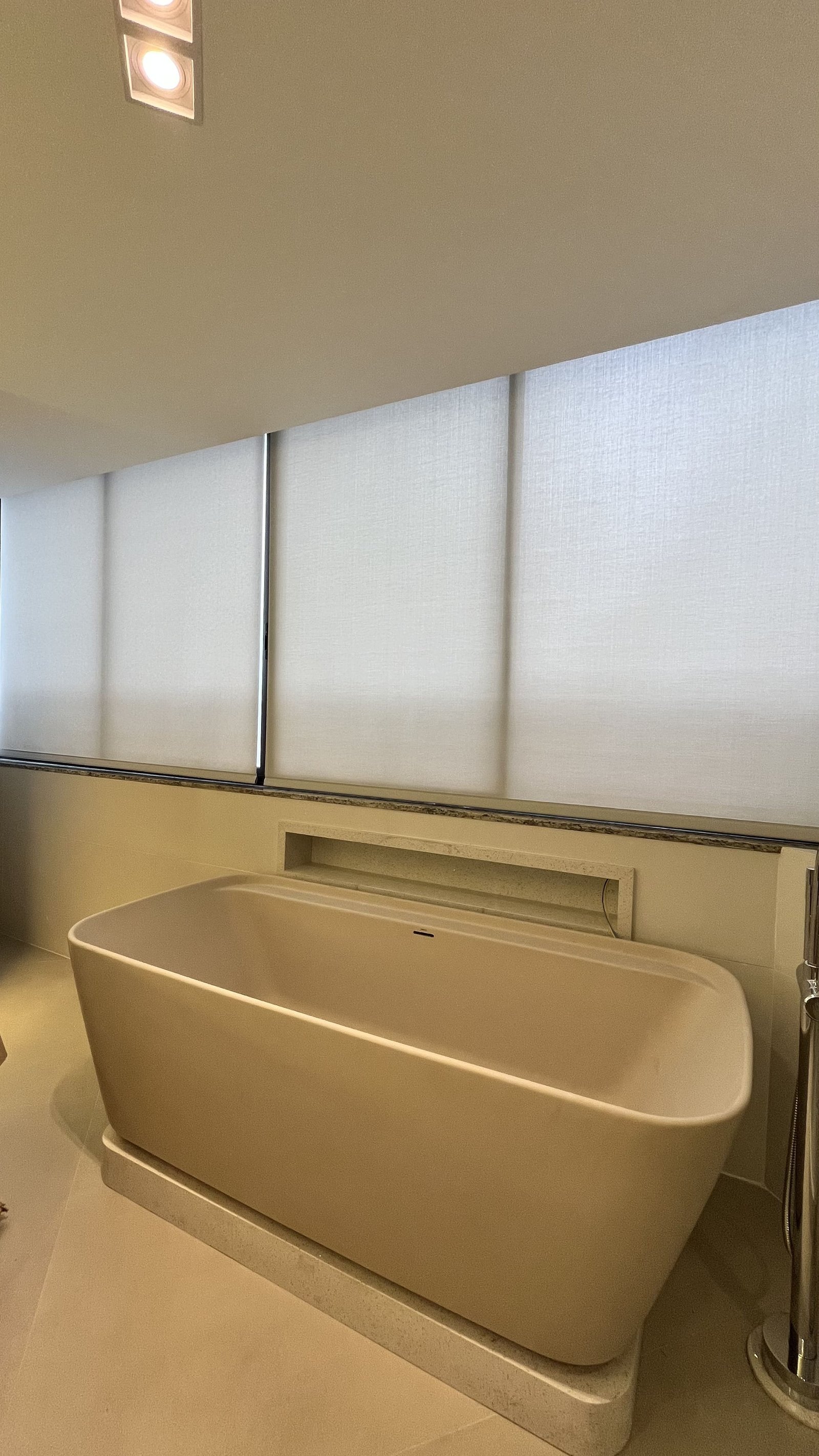 Cortina rolo tela solar